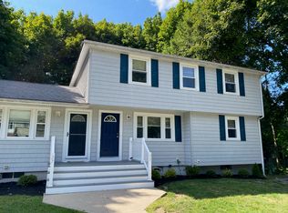 27 Neillian St #25, Bedford, MA 01730