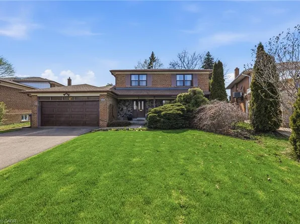 845 Saddle Cres, Mississauga, ON L4Y 2V9