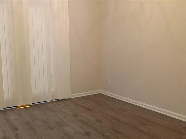 755 Crestwell Cir SW — Photo 12