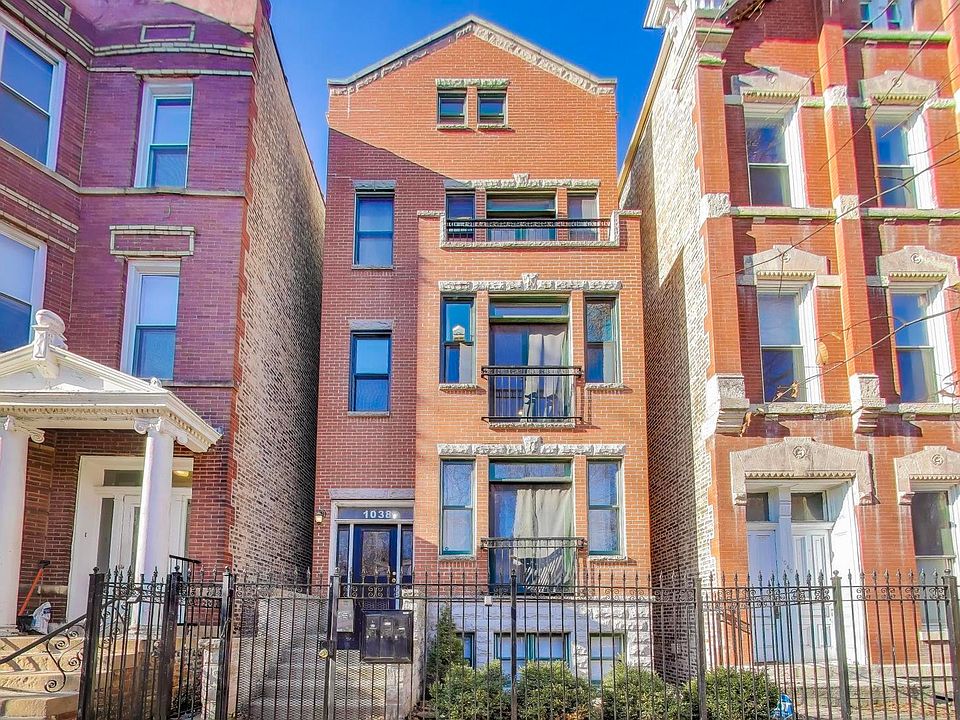 1st image of 1038 N Marshfield Ave APT 2