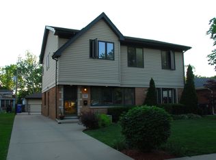 504 N Hamlin Ave, Park Ridge, IL 60068