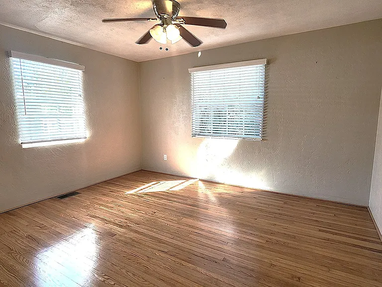 733 Buena Vista Ave — Photo 11