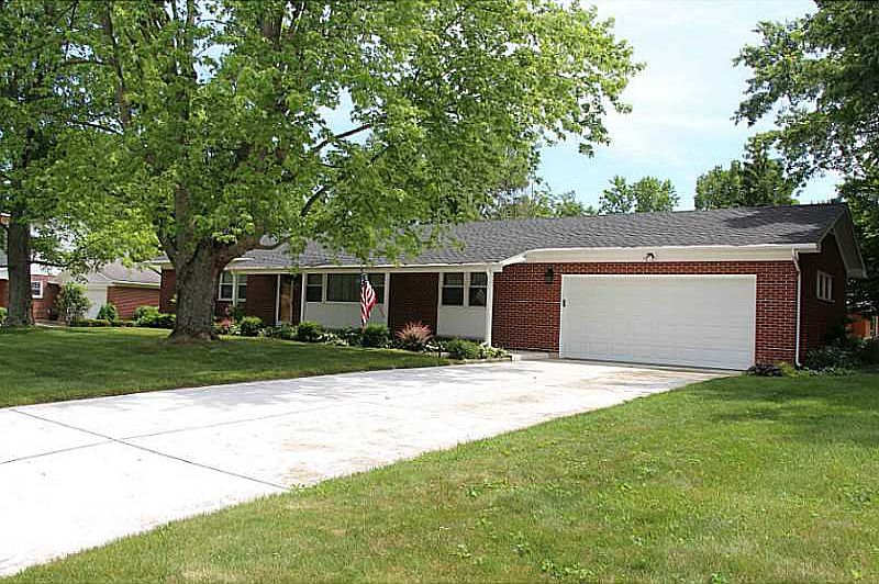 1st image of 1315 Maplewood Dr