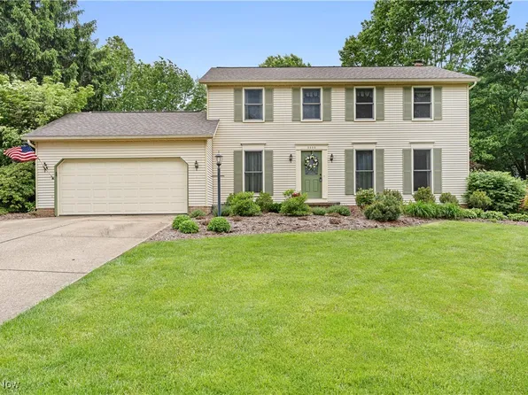 9852 Hocking St NW, Massillon, OH 44646