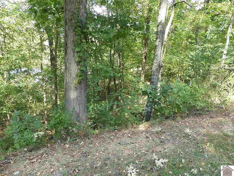 1st image of 988-989 Bluebell Cir