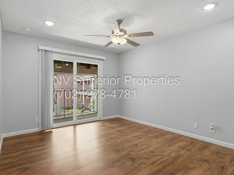 2274 E Desert Inn Rd — Photo 28