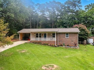 16 Hardin Dr SE, Silver Creek, GA 30173