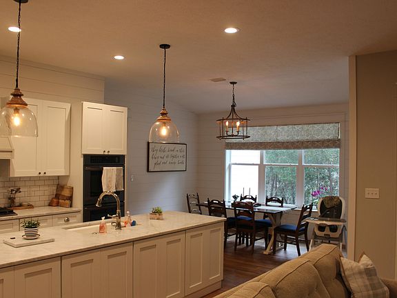 5th image of 4088 Bond Cir