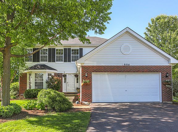 2nd image of 904 Joan Ct