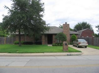 536 N Briery Rd, Irving, TX 75061