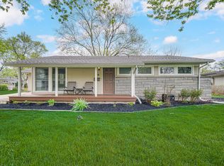 718 S Main St, Crown Point, IN 46307