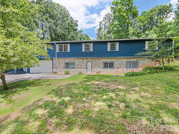 2nd image of 18 Bran Rick Ln