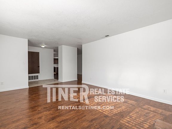 5th image of 8929 Canberra Dr