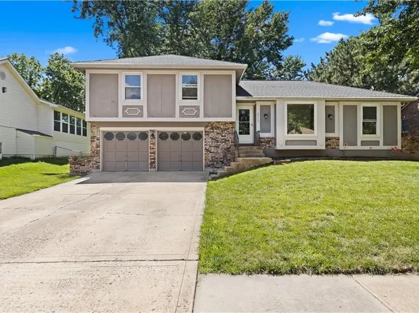 5718 Westgate St, Shawnee, KS 66216