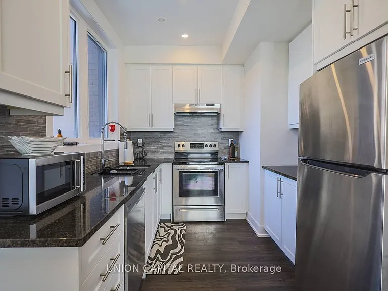 7 Phelps Ln #6 — Photo 6