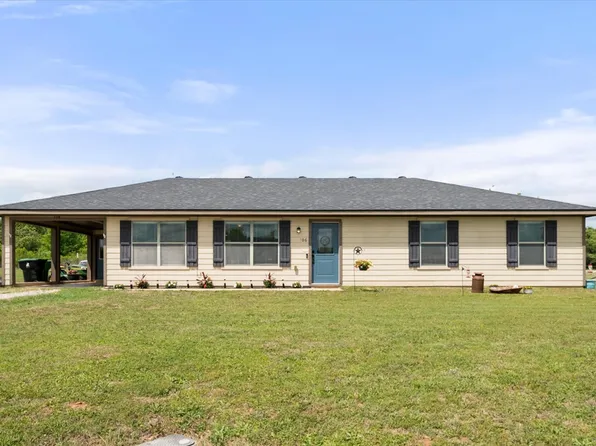106 Toowoomba Ln, Weatherford, TX 76085