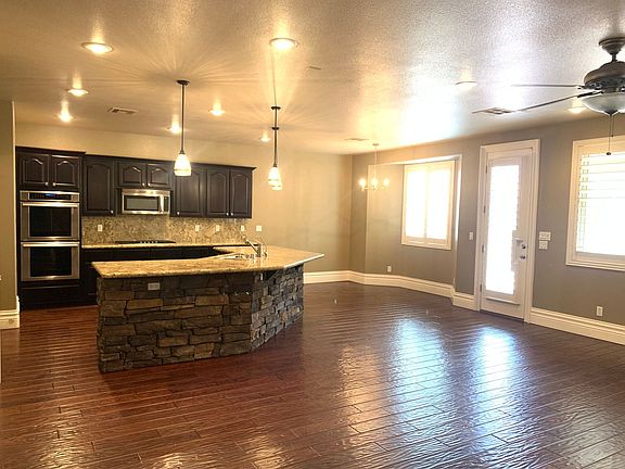 5th image of 520 Mia Isabella Ct