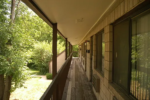 Clement Terrace — Photo 6