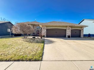 7317 W 66th St, Sioux Falls, SD 57106