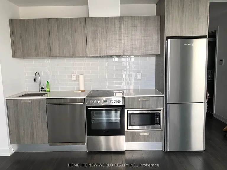 50 Charles St E #4513 — Photo 3