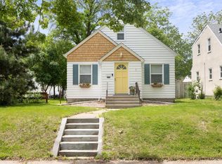 1033 Hall Ave, West Saint Paul, MN 55118