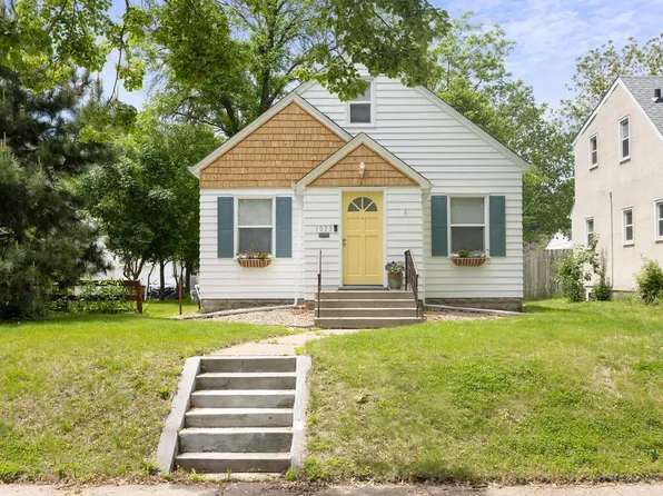 1033 Hall Ave, West Saint Paul, MN 55118