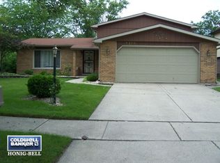 5250 Imperial Dr, Richton Park, IL 60471
