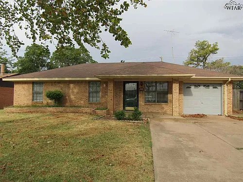 4706 Catalina Dr Photo 1
