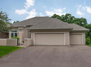 8772 Lunski Ln, Eden Prairie, MN 55347