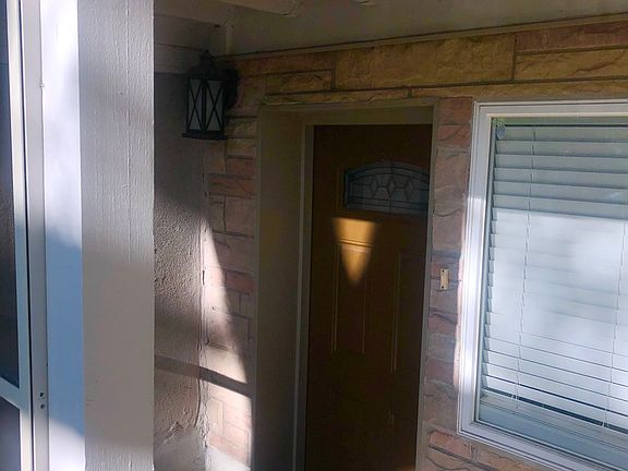 3rd image of 4245 N Bernard St #1