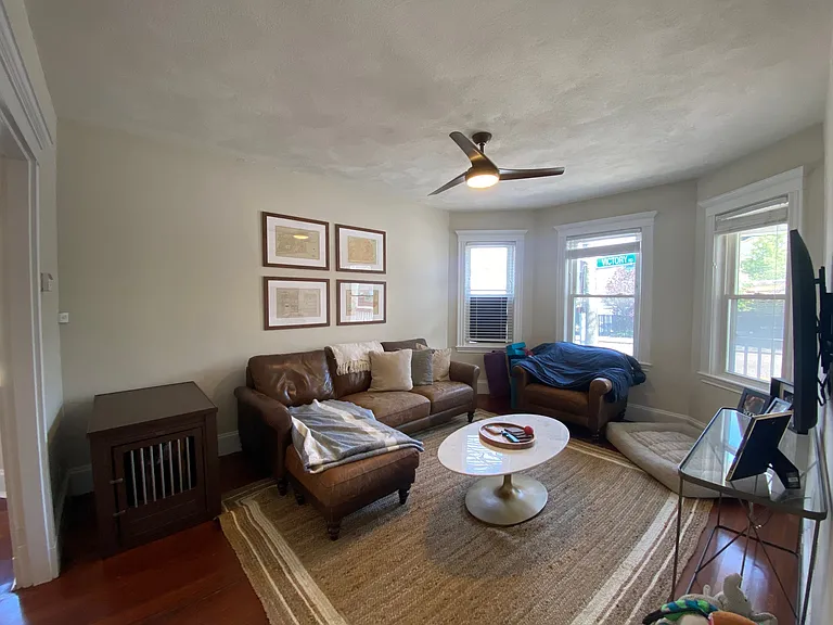 34 Victory Rd #1 — Photo 2