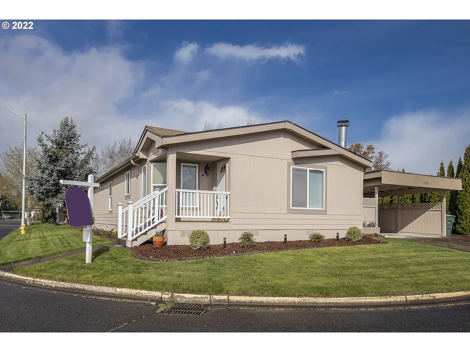 1289 SW Emma Dr #190 photo 1