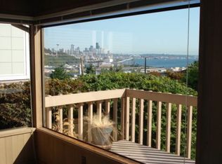 2417 W Crockett St, Seattle, WA 98199