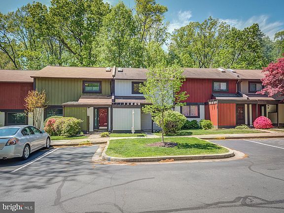 3rd image of 2224 Wheelwright Ct