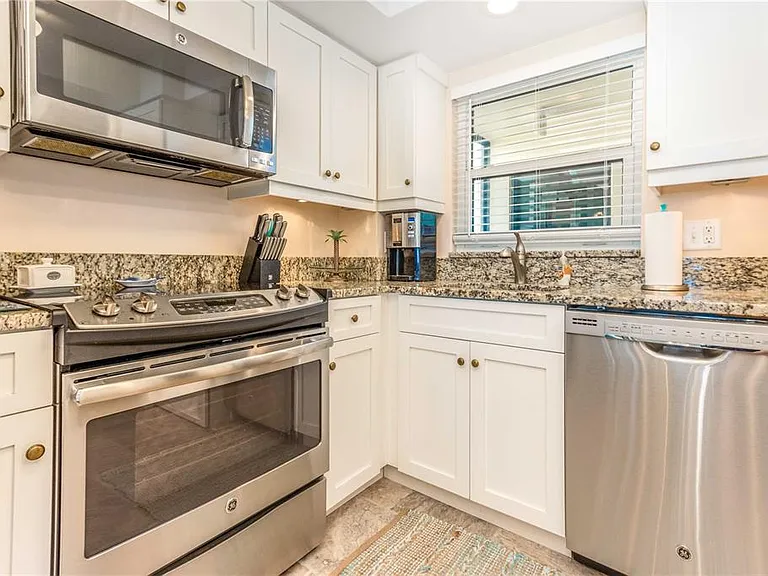 1270 Gulf Blvd #708 — Photo 11