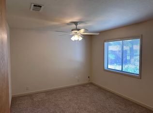 102 Lakeview Dr #C, Wofford Heights, CA 93285