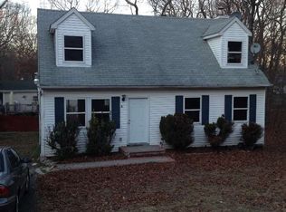37 Barbara Ln, Middle Island, NY 11763