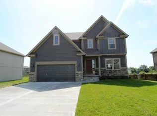 11632 N Farley Ave, Kansas City, MO 64157