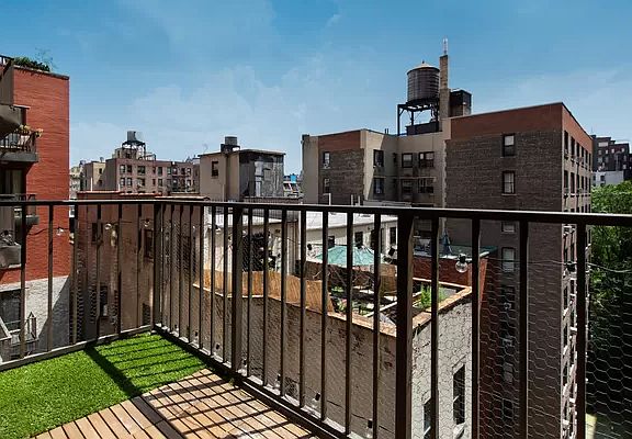 3rd image of 186 W 80th St APT 7B