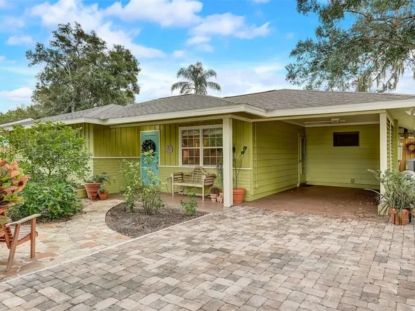 2500 S Paulstan Ct, Sarasota, FL 34237