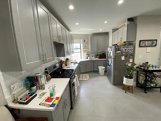 Rented by Mdays Realty | media 4