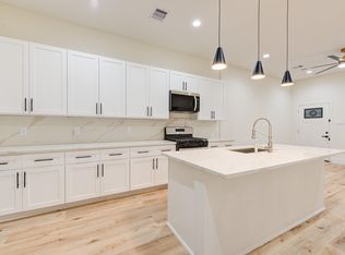 3320 Francis St #A, Houston, TX 77004