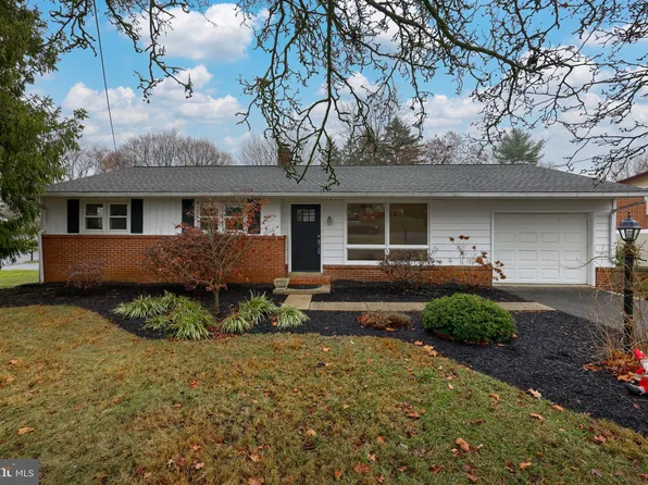 1696 Valley Forge Rd, Lancaster, PA 17603