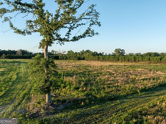 3rd image of 5 Beulah Rd Tract 5