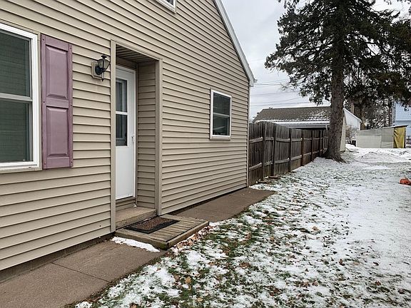 4th image of 339 7th Ave S #S
