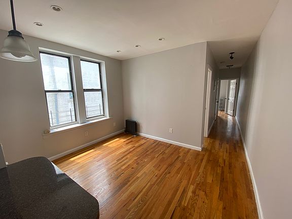 3rd image of 612 Flatbush Ave APT D2