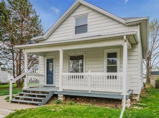 1825 D St SW, Cedar Rapids, IA 52404