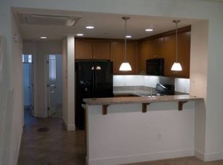 612 Hausten St, Honolulu, HI 96826