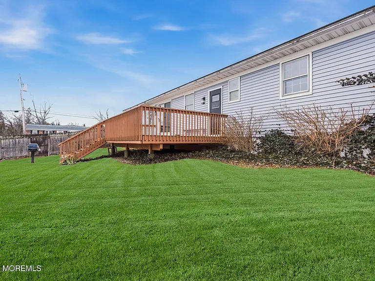 1041 Mulberry Pl — Photo 19