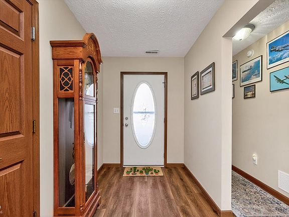 4th image of 13270 Summerwood Ln